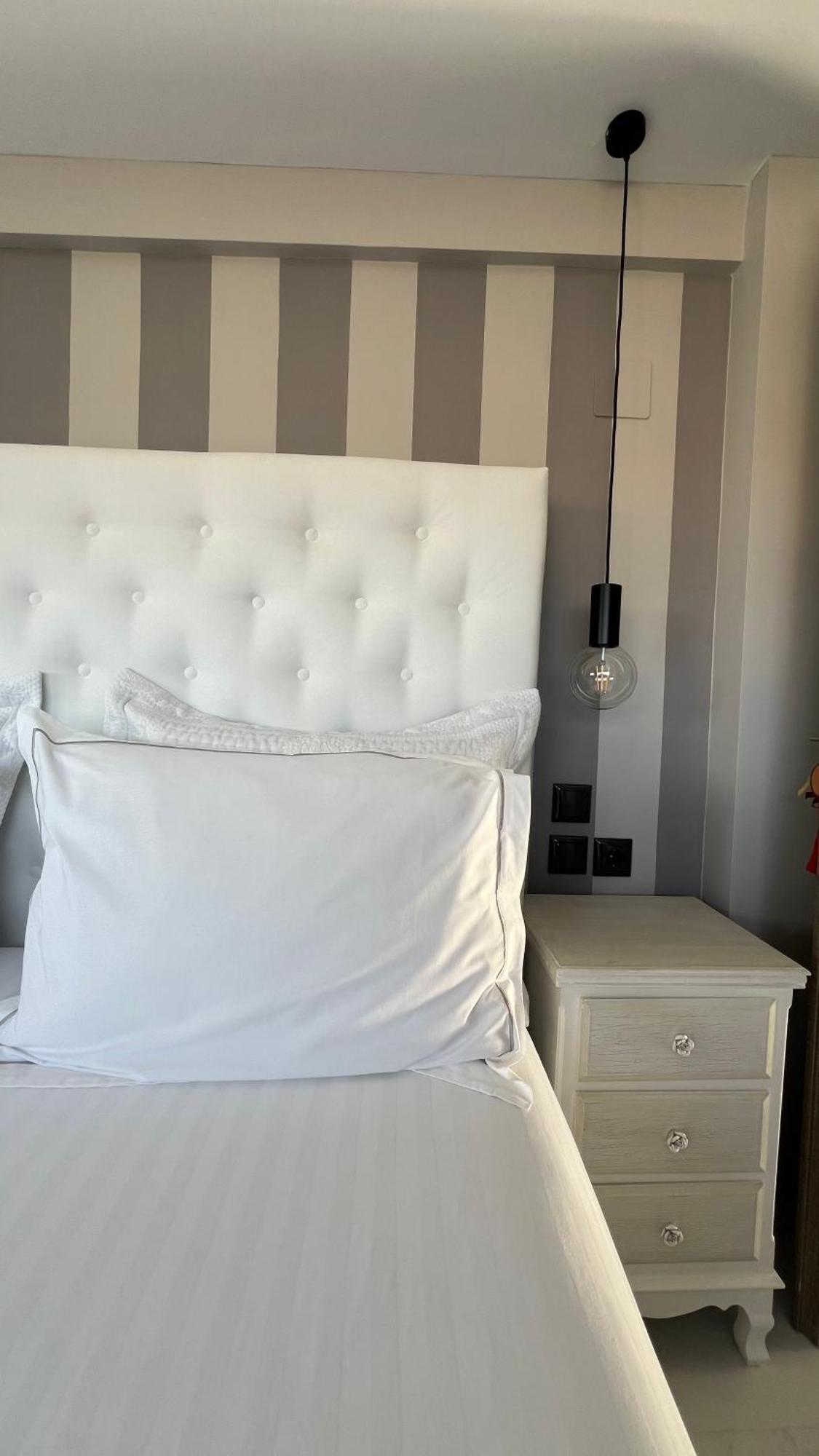 Knd Living Concept - Penthouse Appartement Nea Alikarnassos Buitenkant foto