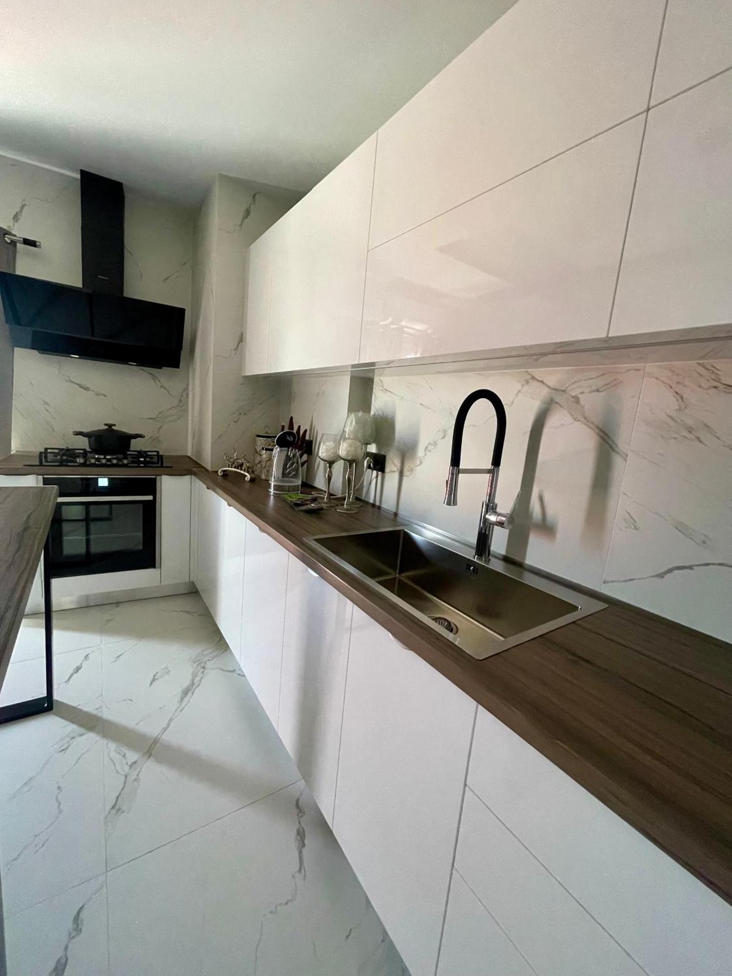 Knd Living Concept - Penthouse Appartement Nea Alikarnassos Buitenkant foto